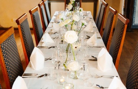 gedeckte Tafel im Restaurant